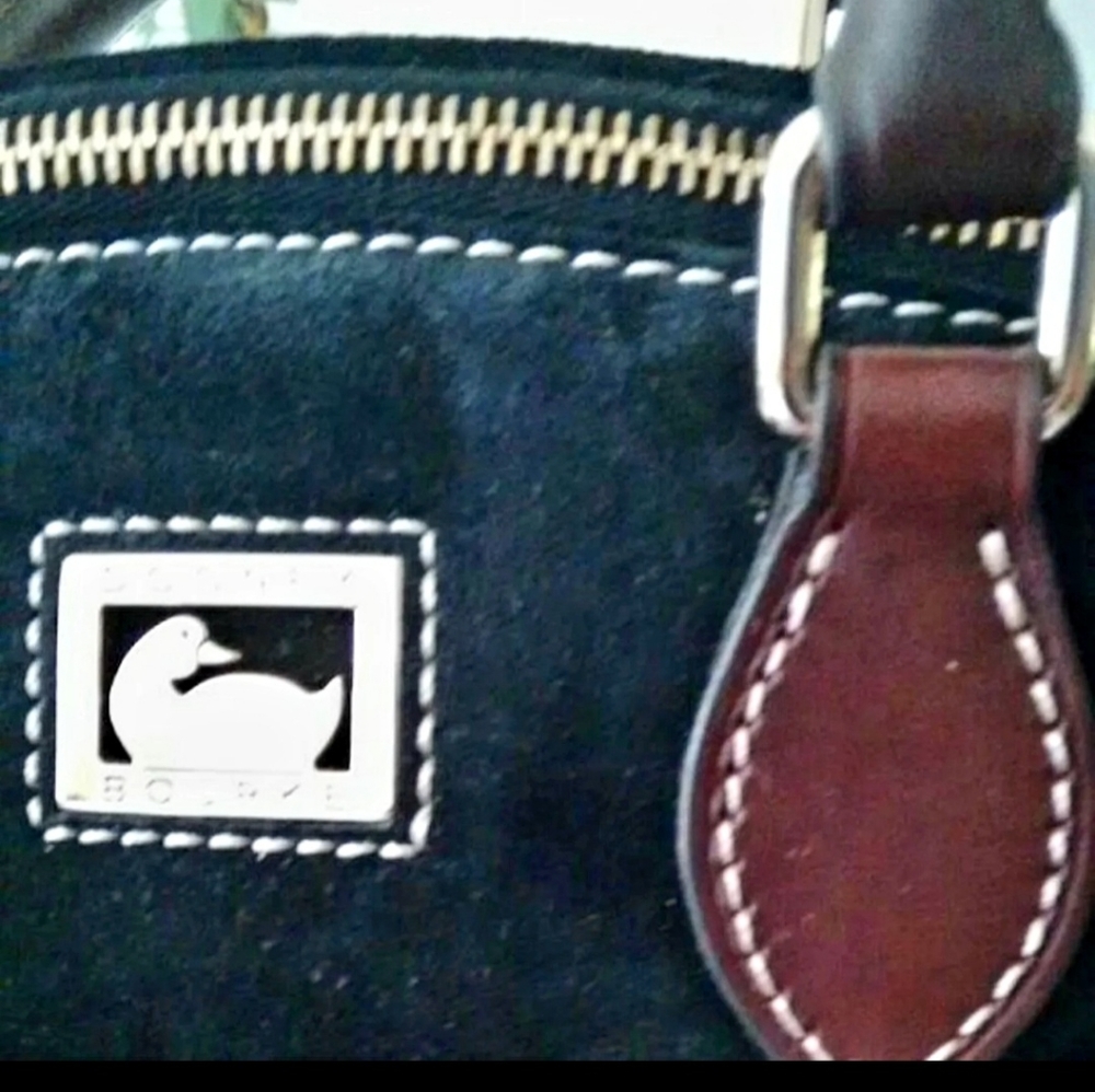 Sold Purse - Picture 2 of 2